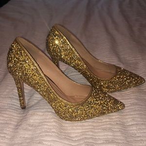 Show stopping Gold heels